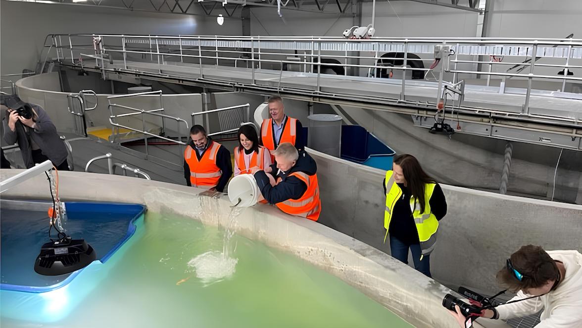 Tasmanian Premier Jeremy Rockliff officially opens Cressy III, introducing smolt to the new facility. 